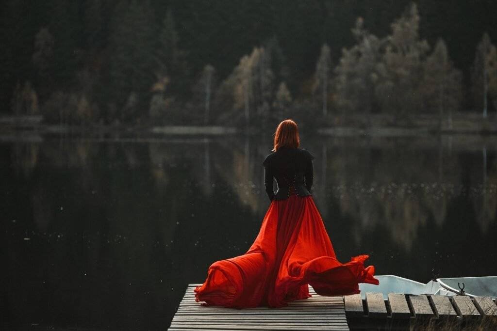 Sophie Turner’s Dramatic Hair Color Transformation