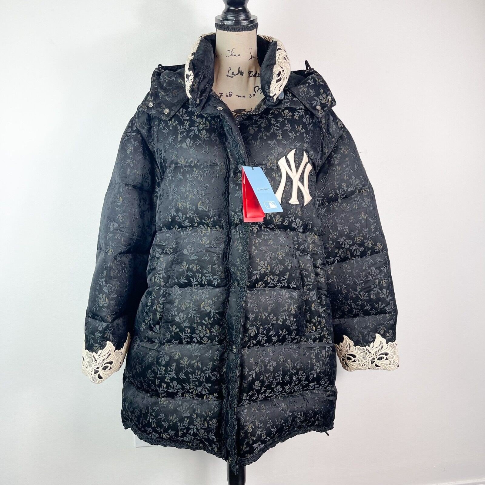 Gucci NY Yankees Long Puffer Coat – Size L