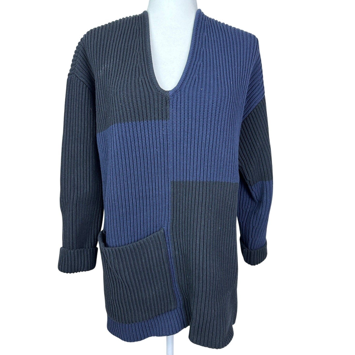 Vintage St. John Women’s Navy and Black Cotton Blend V-Neck Sweater